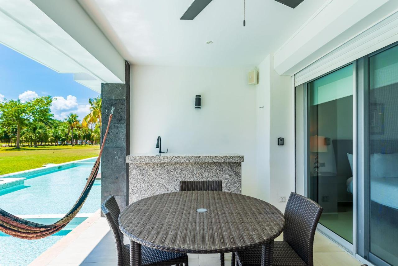 Mareazul Beach Front Condos At Playa Del Carmen Eksteriør billede