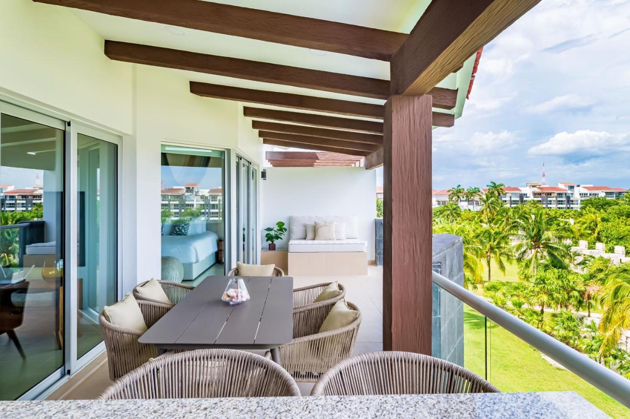 Mareazul Beach Front Condos At Playa Del Carmen Eksteriør billede