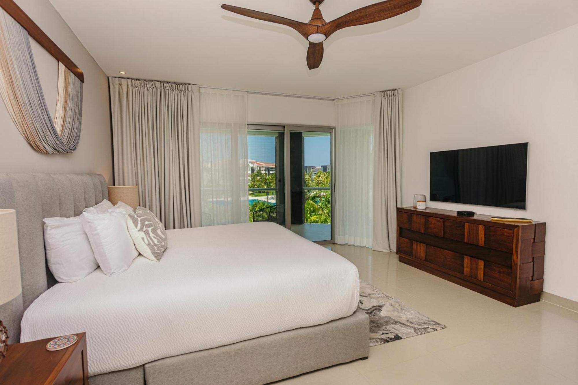 Mareazul Beach Front Condos At Playa Del Carmen Eksteriør billede